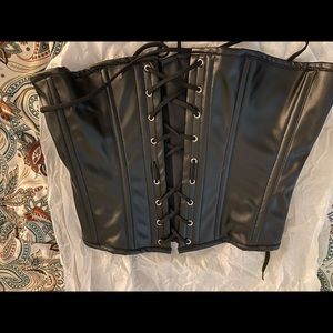 Black Daisy Faux leather Underbust Waist Cincher